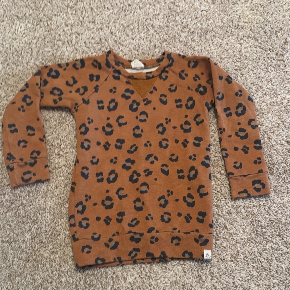 Lulu and roo Leopard Print Kids Sweater - Tan & Black

Sold marketplace